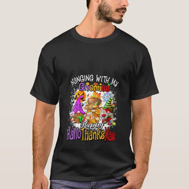 Womens Hanging with my Gnomies Happy Hallothanksma T Shirt (Framsida)
