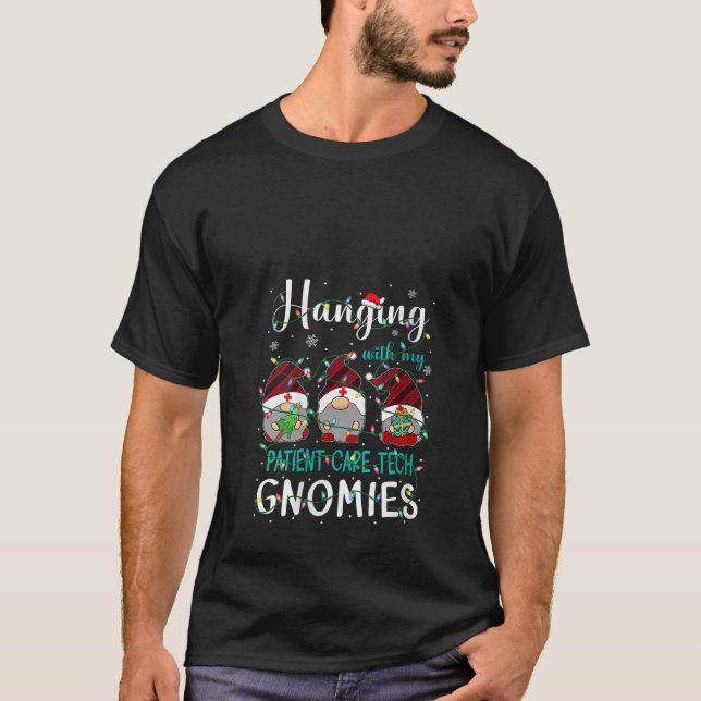 Womens Hanging With My Patient Care Tech Gnomies C T Shirt (Framsida)