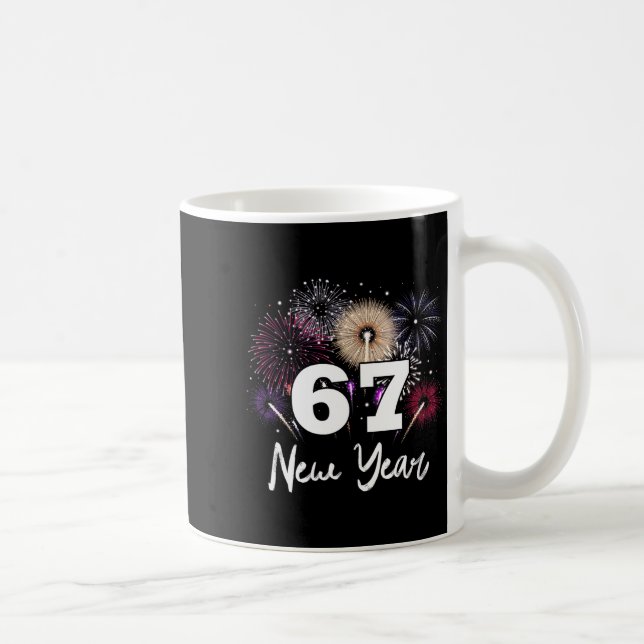 Womens Happy 2026 New Year's Eve Party 67 Meme V-n Kaffemugg (Höger)