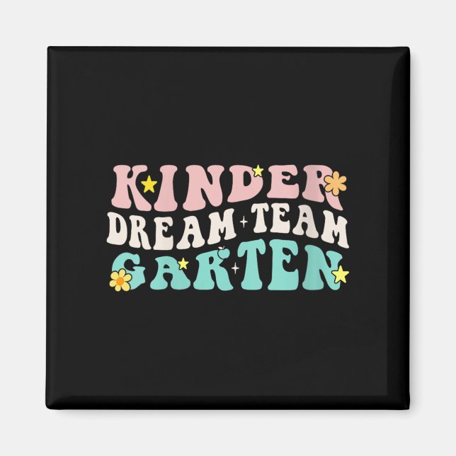 Womens Kindergarten Dream Team Retro Groovy Teache Magnet (Framsidan)