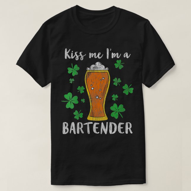 Womens Kiss Me jag är en Bartender Lucky Shamrock  T Shirt (Design framsida)