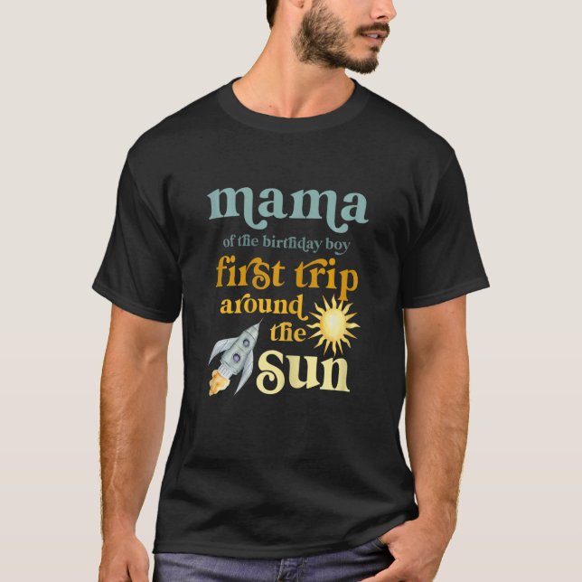 Womens Mama Outer Space 1st Birthday First Trip Ar T Shirt (Framsida)