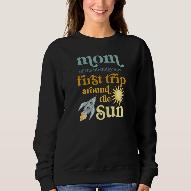 Womens Mom Outer Space 1st Birthday First Trip Aro T Shirt (Framsida)
