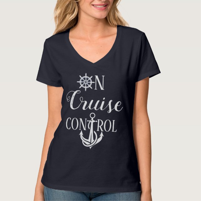 Women's On Cruise Control T-Shirt (Framsida)