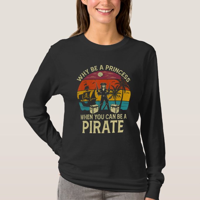 Womens Pirate Freebooter Saying For A Of A Caribbe T Shirt (Framsida)