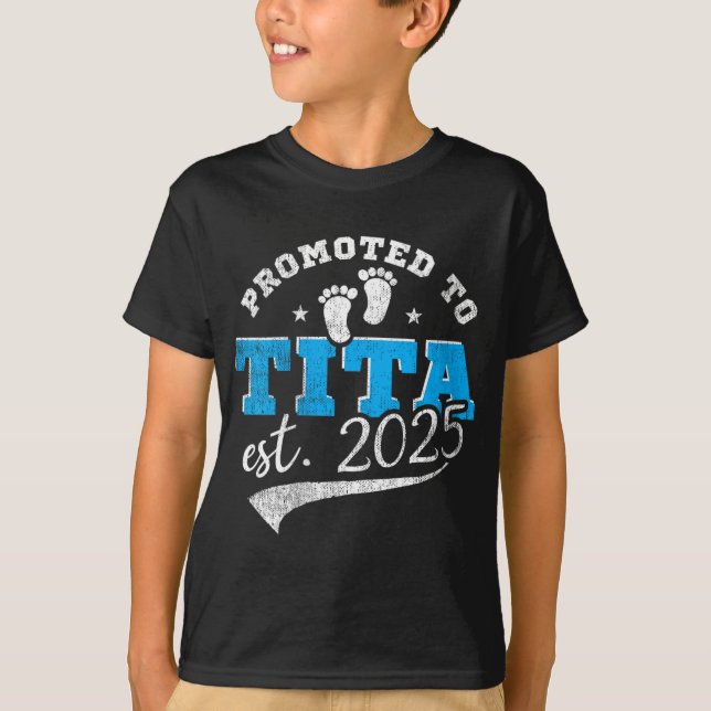 Womens Promoted To Tita 2025 New Filino Aunt Vinta T Shirt (Framsida)