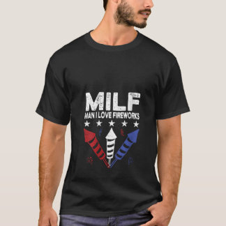Womens Retro MILF Man I Kärlek Fireworks Funny Ame T Shirt