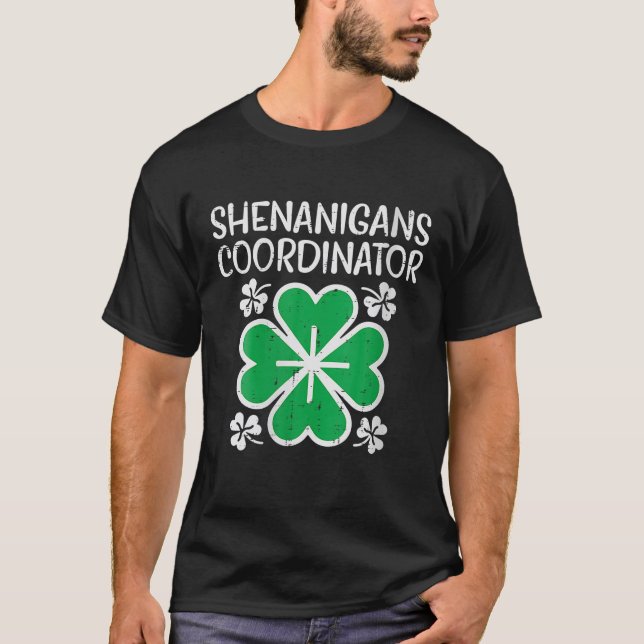 Womens Shenanigans Coordinator Funny St Patricks T Shirt (Framsida)