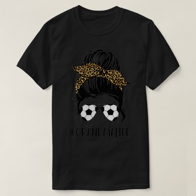 Womens Soccer Grandma Life Messy Bun Leopard Skriv T Shirt (Design framsida)