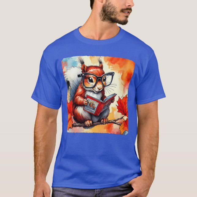 Womens Squirrel Reading Comic Book On Autumn Branc T Shirt (Framsida)