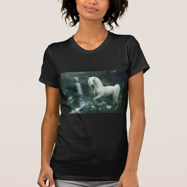 women's unicorn t-shirt (Framsida)