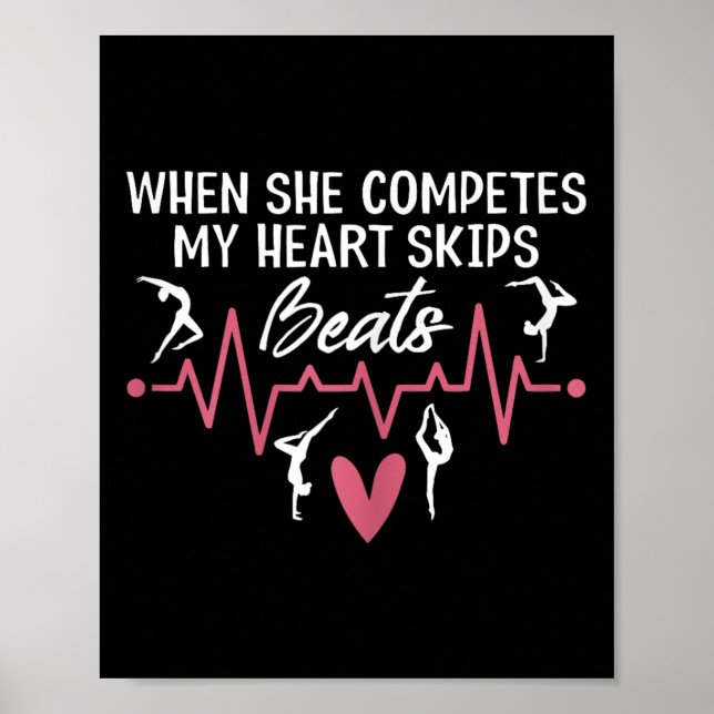 Womens When She Competes My Heart Skips Beats Prou Poster (Framsidan)
