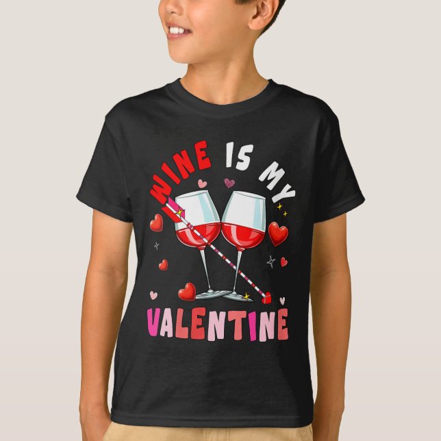 Women's Wine Is My Valentine Hearts Matching Drink T Shirt (Framsida)