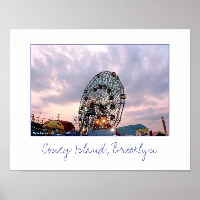'Wonder Wheel i skymning' Affisch (Framsidan)