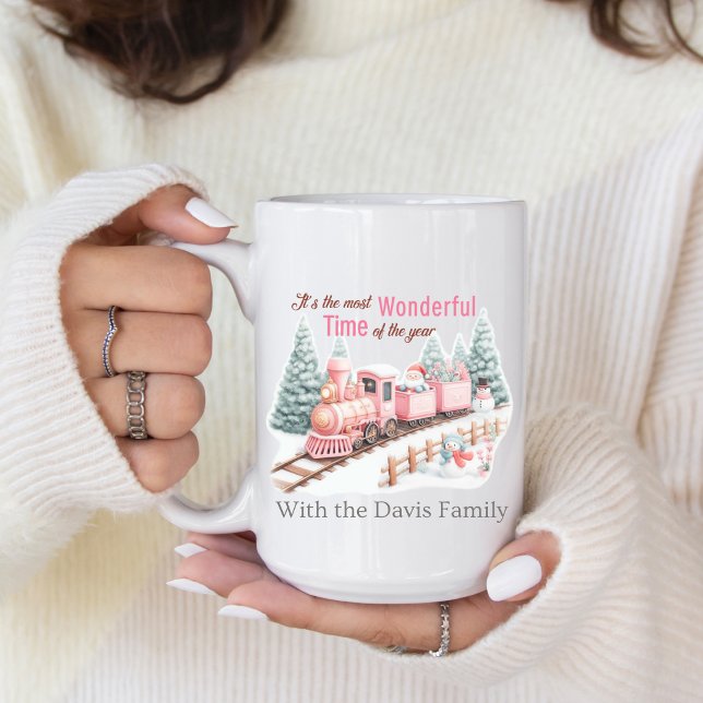 Wonderful Christmas  Kaffemugg (Personalize this Wonderful Christmas coffee mug with your family name. )