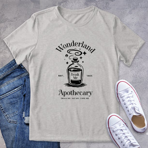 Wonderland Apothecary Logotyp Bookish Graphic T Shirt