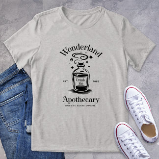 Wonderland Apothecary Logotyp Bookish Graphic T Shirt