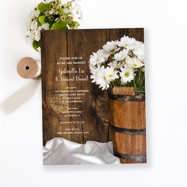 Wood Bucket och White Daisys Ranch Bröllop Magnetisk Inbjudningskort (Skapare uppladdad)