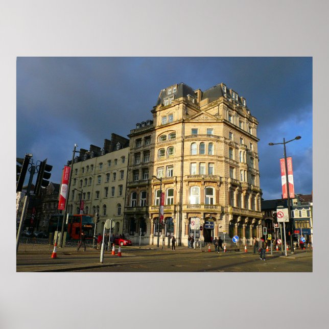 Wood Street, Cardiff, Wales Poster (Framsidan)