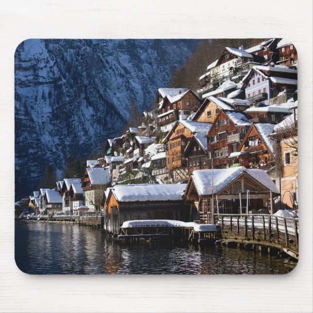 Wooden lakeside house in Hallstatt, Österrike Musmatta (Framsidan)