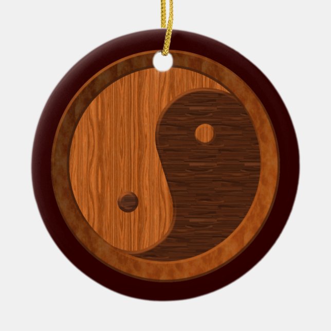 Wooden Yin Yang Ornament (Framsidan)