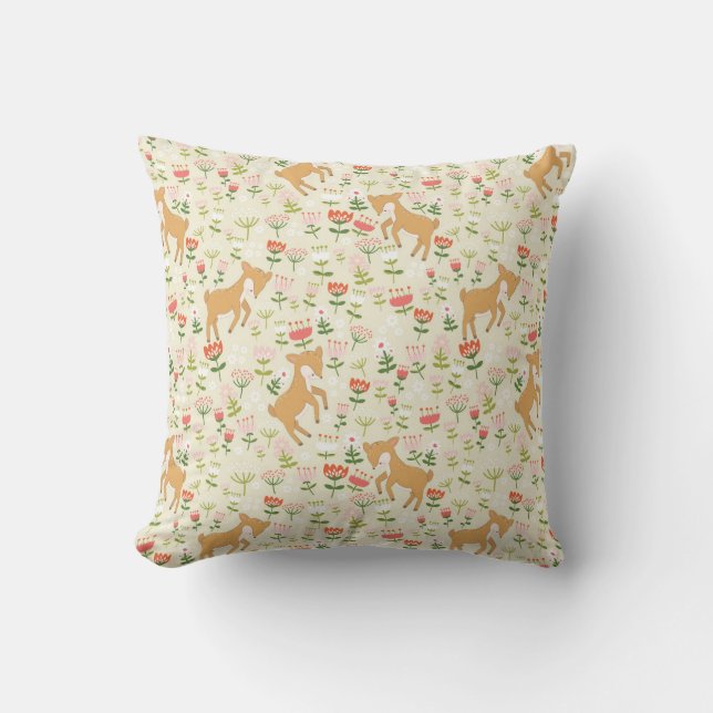 Woodland Fawn Delight Kudde (Framsida)