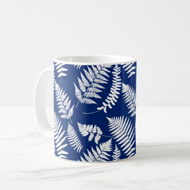 Woodland Fern Mönster, Cobalt Blue och White Kaffemugg (Framsida vänster)