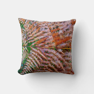 Woodland FernsThrow Cushion Kudde