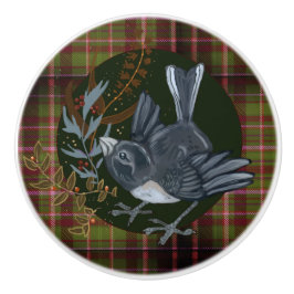 Woodland folaige & Junco Bird Knopp