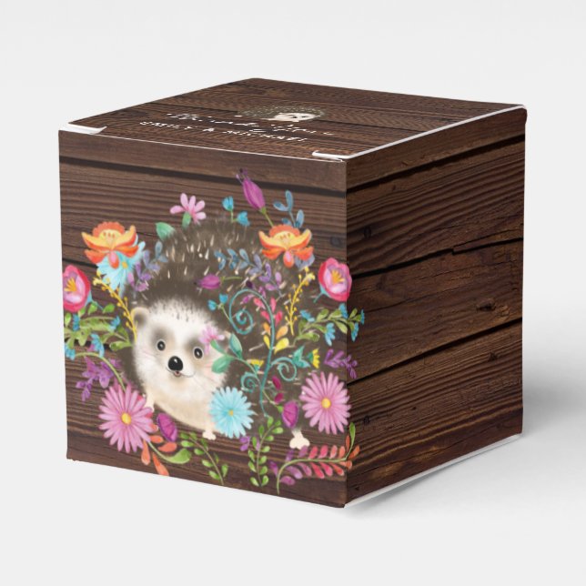 Woodland Hedgehog Favors Box Rustic Wood Square Presentaskar (Framsidan Sidan)