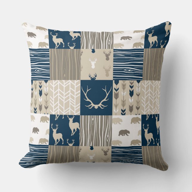 Woodland Patchwork Pillow - Navy and Tan Kudde (Framsida)