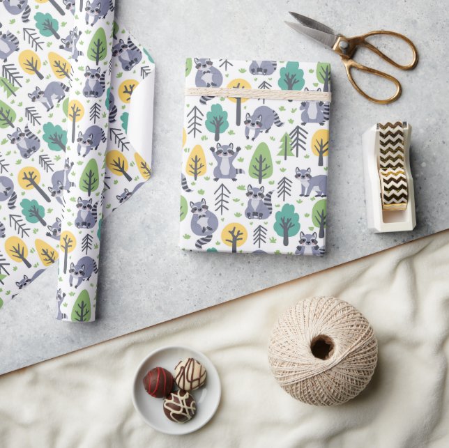 Woodland Playful Raccoons Presentpapper (Hantverk)