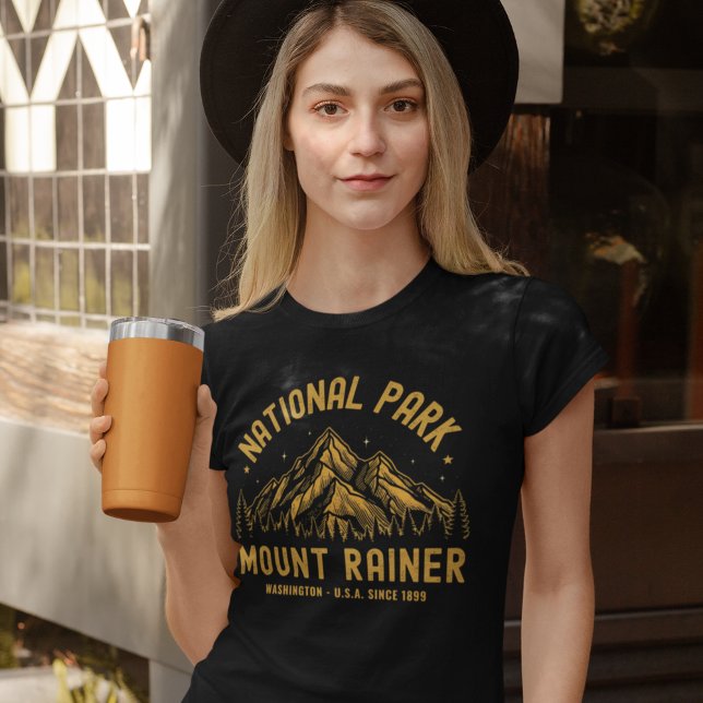 Woodland Scenery of Mount Rainier National Park T Shirt (Skapare uppladdad)