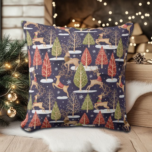 Woodland Whimsical Reindeers Winter Kudde (Skapare uppladdad)