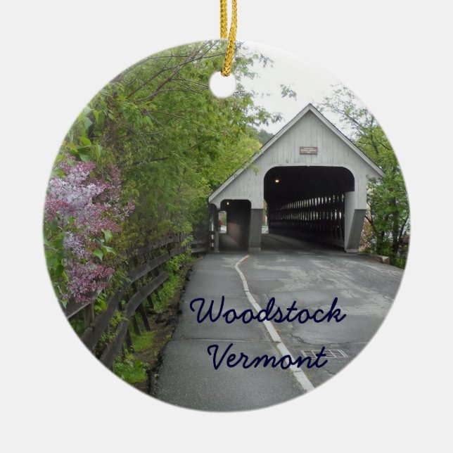 Woodstock täckte överbryggar, Vermont Julgransprydnad Keramik (Framsidan)