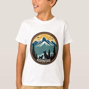 Woof & Wander - Rustic Äventyr Hund Badge T-Shirt
