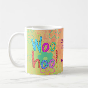 Woohoo fira personifierat grafiskt för dag namn kaffemugg