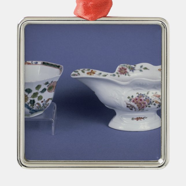 Worcester formade det ovala såsfartyget och julgransprydnad metall (Framsidan)