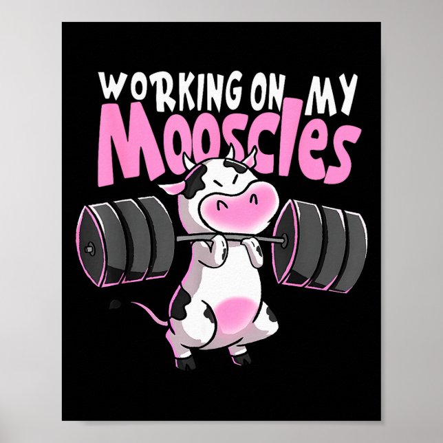 Working On My Mooscles Funny Gym Cow Weightlifting Poster (Framsidan)