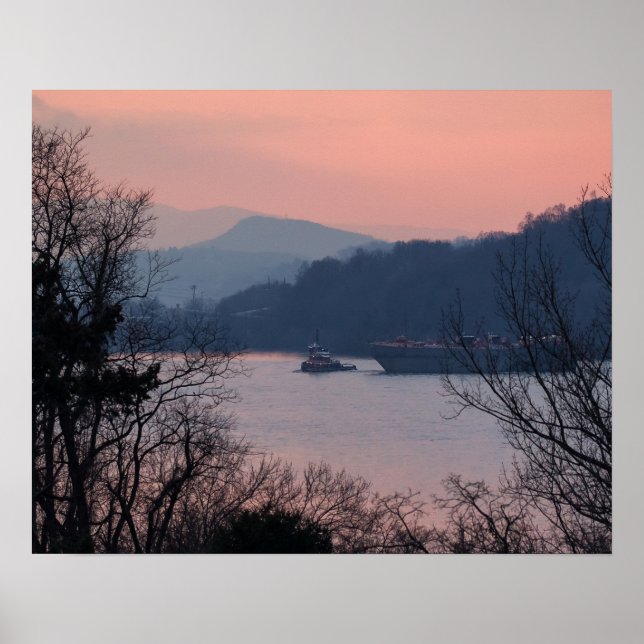 Working On the River At Sunset Poster (Framsidan)