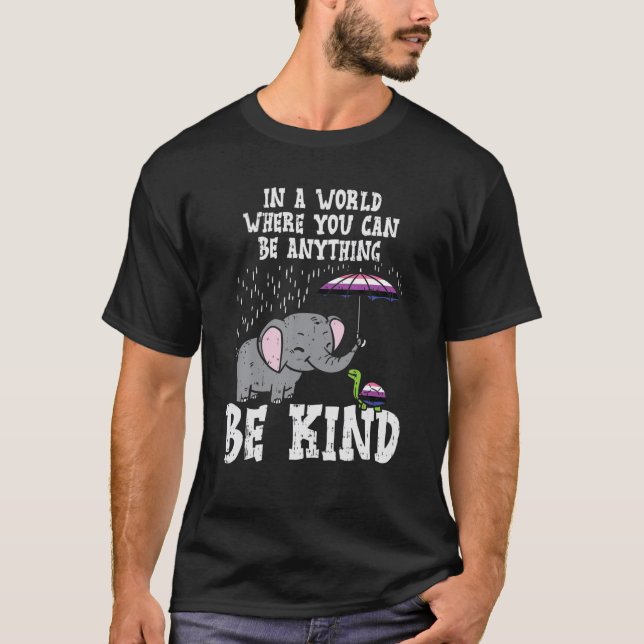 World Be like Elephant Turtle Genderfluid Pride LG T Shirt (Framsida)