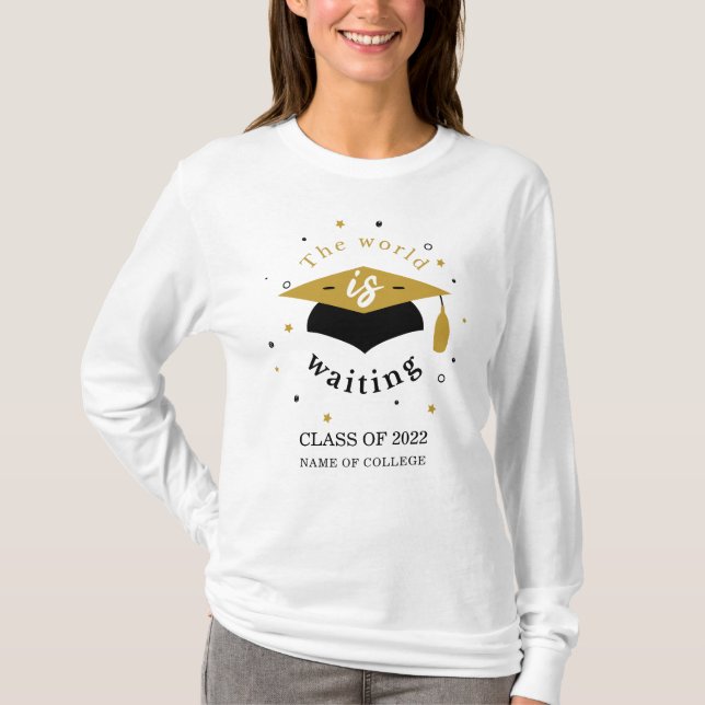 World is Waiting Class of 2022 Grad Personlig T Shirt (Framsida)