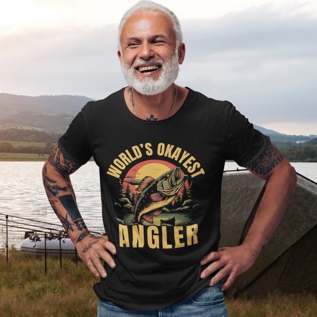 World's Okayest Angler - Funny Fishing Gift  T Shirt (Skapare uppladdad)