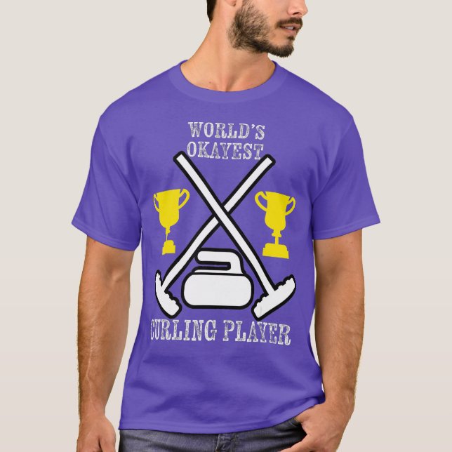 Worlds Okayest Curling Player Funny Curler Sport T Shirt (Framsida)
