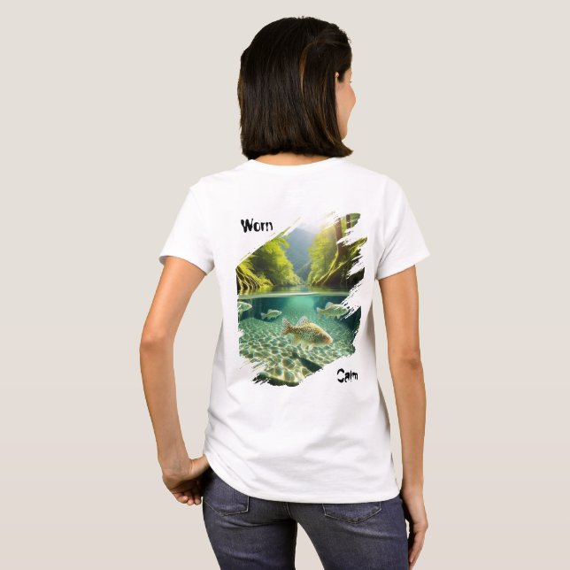 Worn Calm | Fisk i ett bergsström Natur T-Shirt (Hel baksida)