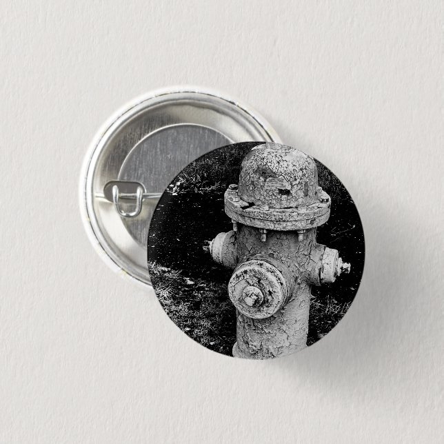 Worn Chipped Rusty Old Fire Hydrant Photo Pin Knapp (Framsida & baksida)