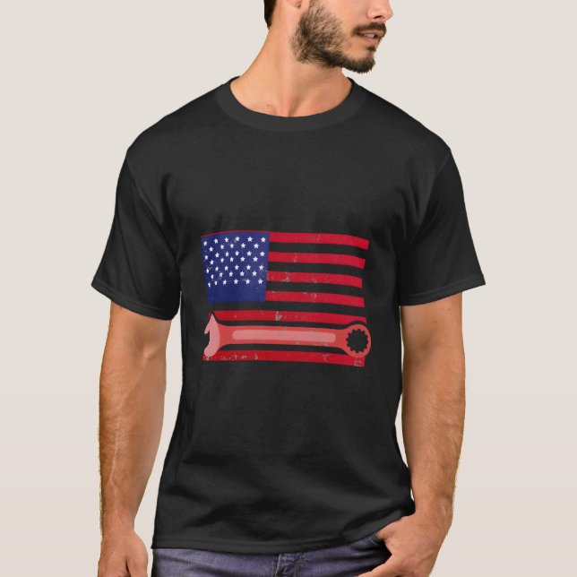 Wrench American Flagga for Mechanics T Shirt (Framsida)