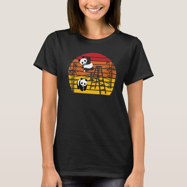 Wrestling Pandas Chinese Bamboo Eating Animals T Shirt (Framsida)
