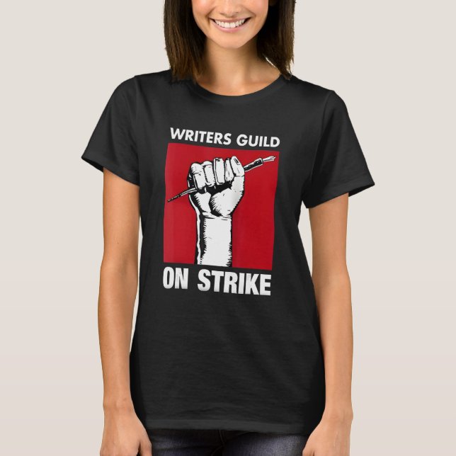 Writers Guild Of America On Strike Anti AI Chatbot T Shirt (Framsida)