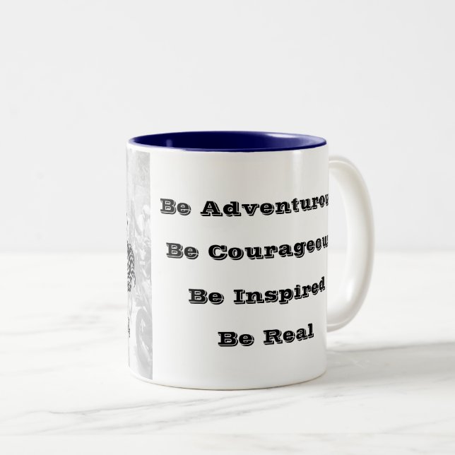 WRWR-mugg Två-Tonad Mugg (Framsida höger)